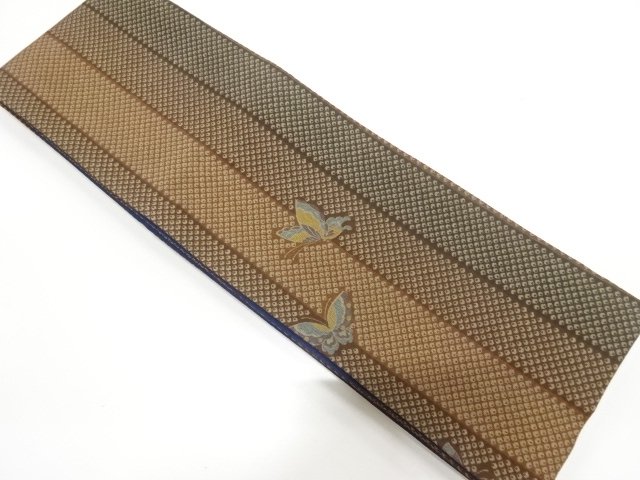 疋田に蝶模様　半幅帯